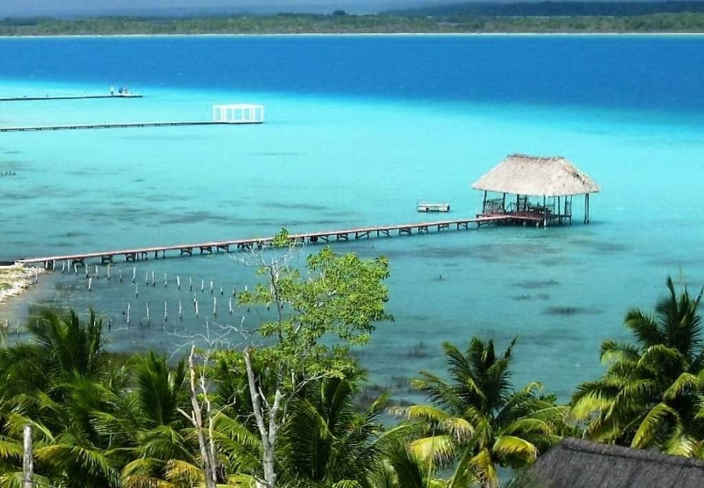 Bacalar, paraíso de azul infinito