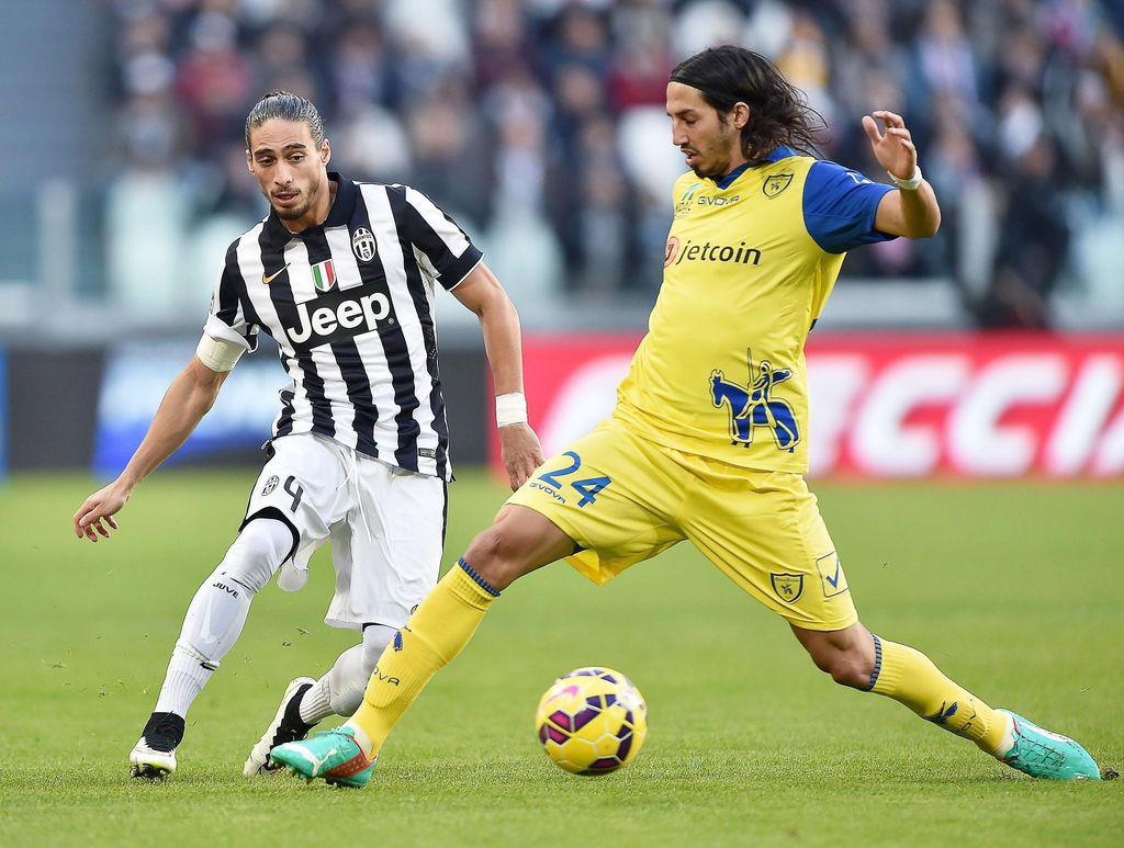 
El uruguayo, que llegó al Juventus en 2012 procedente del Barcelona, deja el club tras cinco temporadas muy exitosas, en las que conquistó cinco 'Scudettos', dos Copas italianas y tras Supercopas.