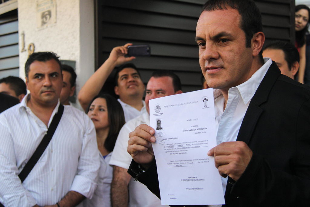 En marzo de 2015, al momento de registrarse como candidato a la alcaldía, Cuauhtémoc Blanco demostró 10 años de residencia efectiva en la entidad, por lo que ese requisito estaría cumplido. (ARCHIVO)