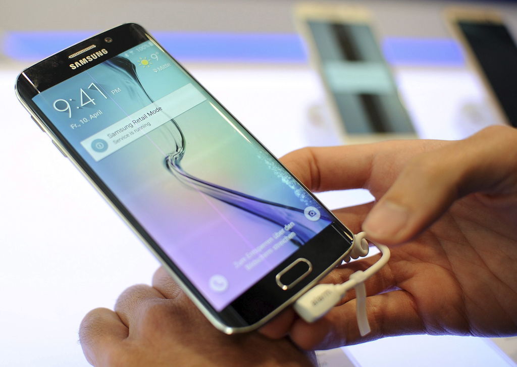 El estudio identificó a la marca Samsung con el primer lugar en términos de participación de mercado dentro del segmento, con 32.2 por ciento del total. (ARCHIVO)