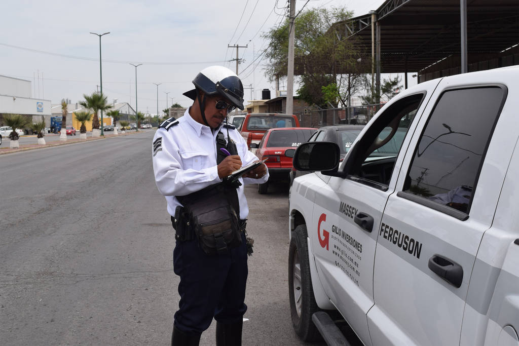 Capacitación. Elementos de Tránsito de Gómez Palacio realizarán curso para convertirse en policías viales y vigilar las calles.