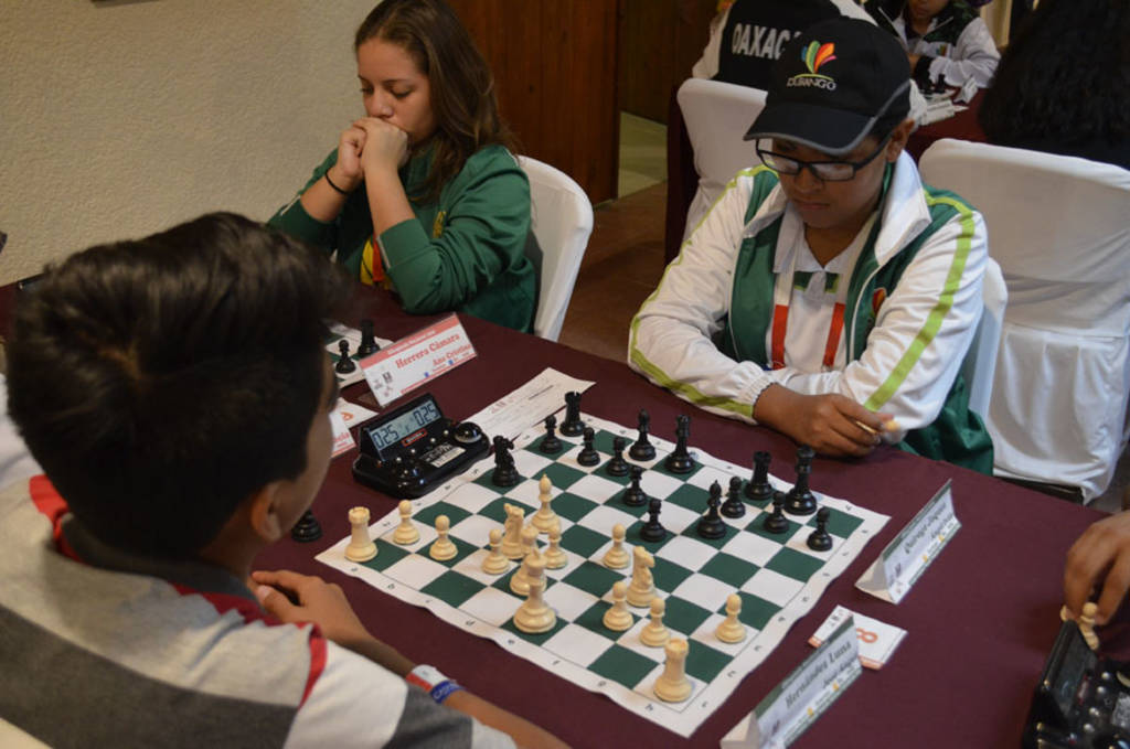 Una concentración máxima tuvieron los duranguenses en Acapulco, Guerrero, donde se llevó a cabo la competencia del llamado deporte-ciencia. Durango consigue preseas en ajedrez