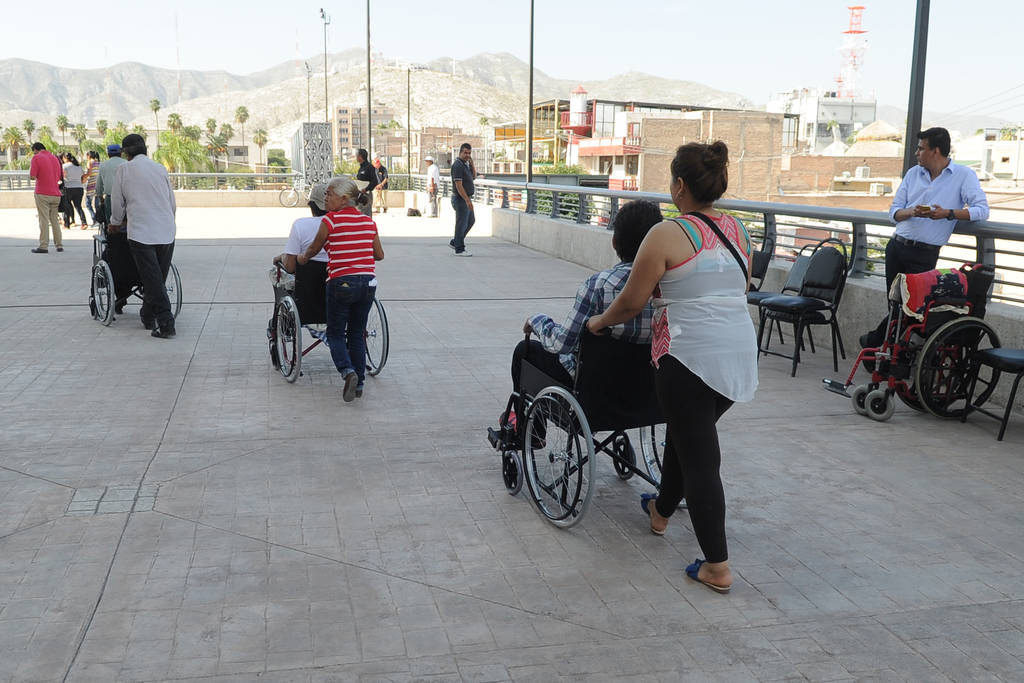 Avance. Ya van más de 3 mil sillas de ruedas que se entregan a gente que las necesita para lograr movilidad e independencia. (Ramón Sotomayor)