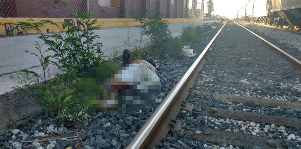 Amputado. El cuerpo sin vida del hombre arrollado quedó a un lado de las vías del ferrocarril.