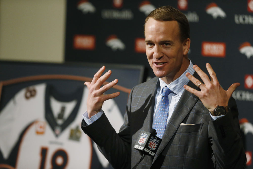 Peyton Manning se retiró tras ganar el Super Bowl 50 con los Broncos de Denver. (Archivo)