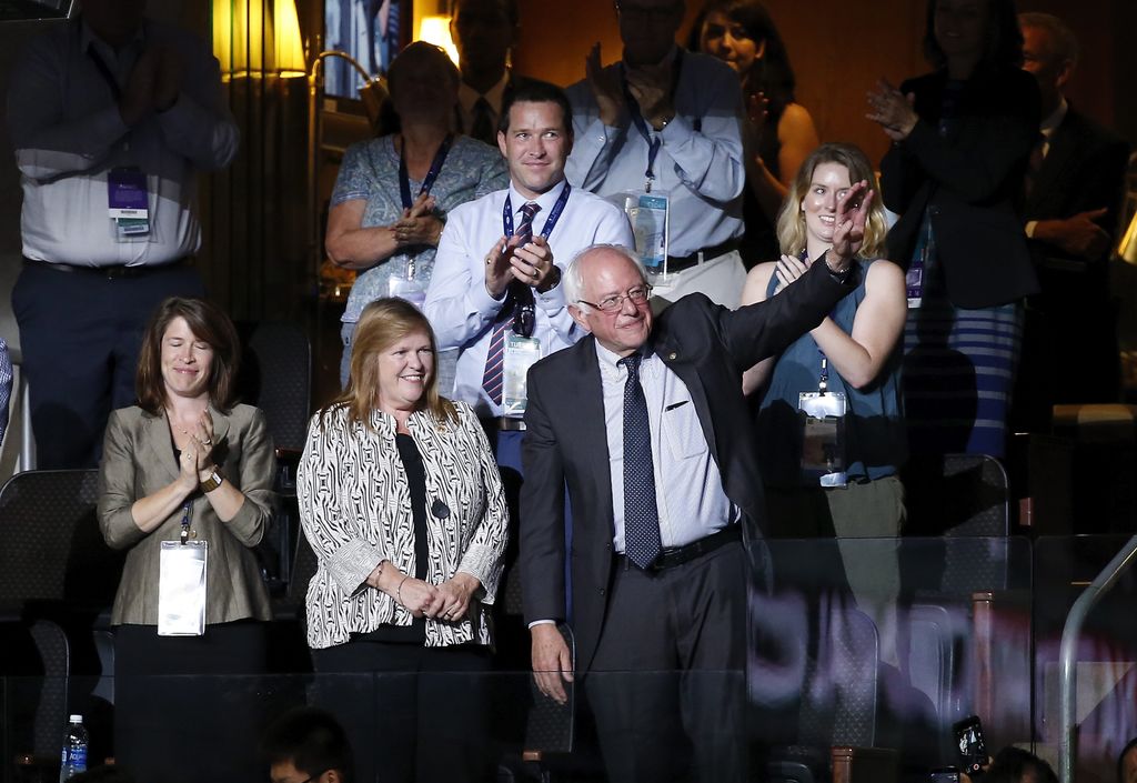 El senador Bernie Sanders durante el segundo día de la Convención Nacional Demócrata. (EFE)