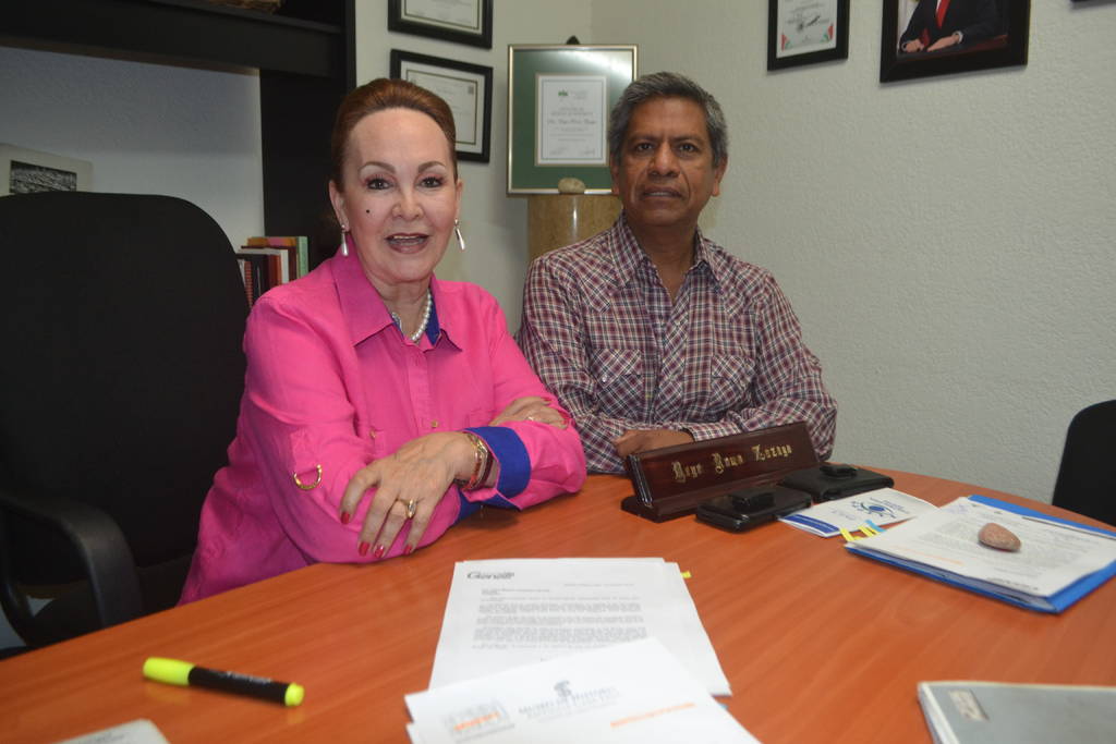 Titular. Yeye Romo, directora del Instituto Municipal de Cultura y el maestro Gustavo Montes.
