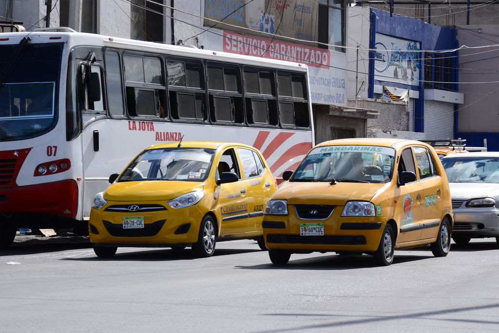Se queja. Chofer de Uber asegura que fue insultado e intimidado por varios taxistas. (ARCHIVO) 