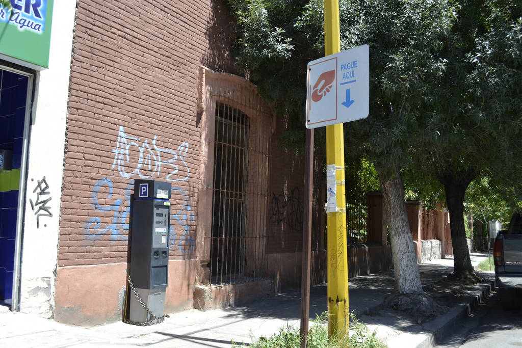 Sitio. Los  estacionómetros se ubican a mediación de las calles que están en pleno centro de la ciudad, de norte a sur. (ARCHIVO)