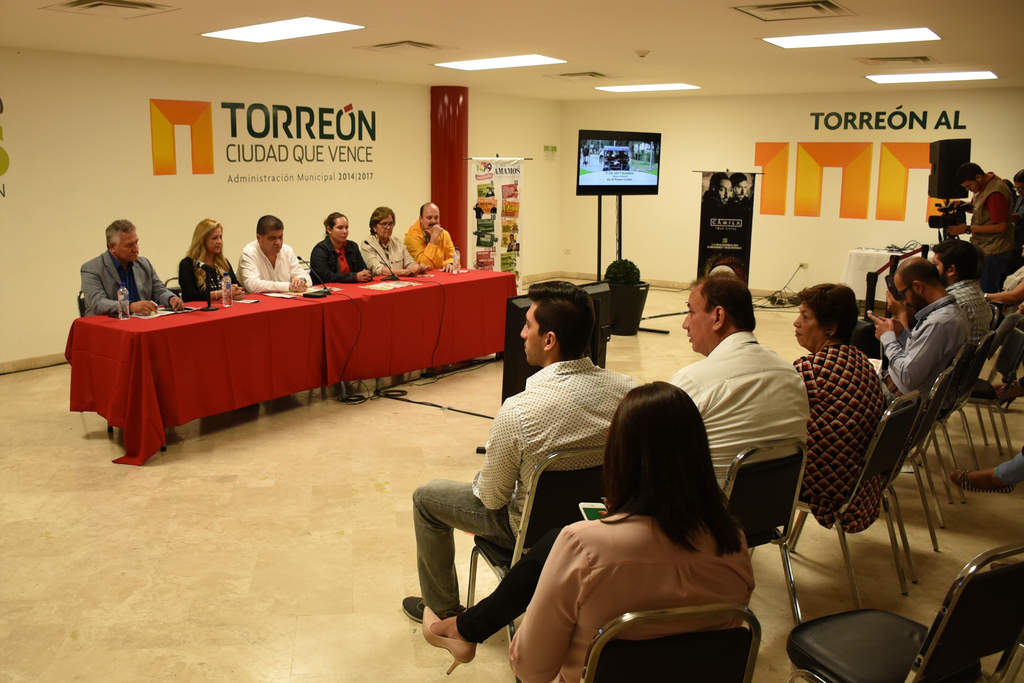 Presentan cartelera de actividades para el 109 aniversario de Torreón. (FERNANDO COMPEÁN)