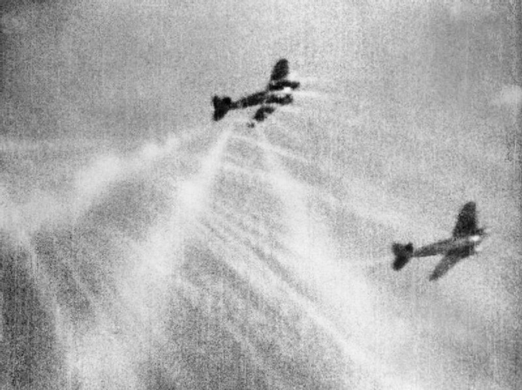 1940: Inglaterra responde a agresión bombardeando Berlín en la 2da Guerra Mundial