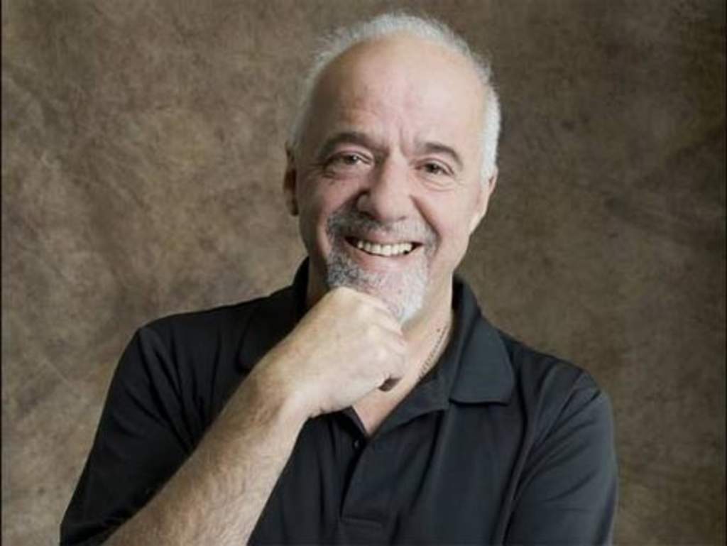 1947: Nace el autor brasileño Pablo Coelho