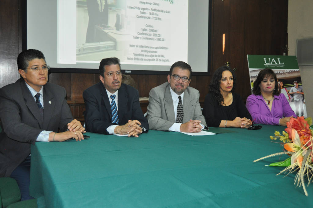 Invitación. El rector de la UAL, Omar Lozano presentó los detalles de la conferencia y taller.
