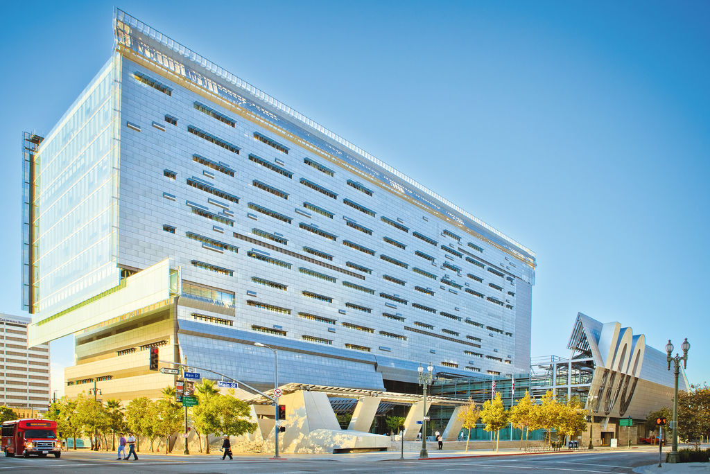 Caltrans District 7 Headquarters (Los Ángeles, California). Foto: Joseph Olesh