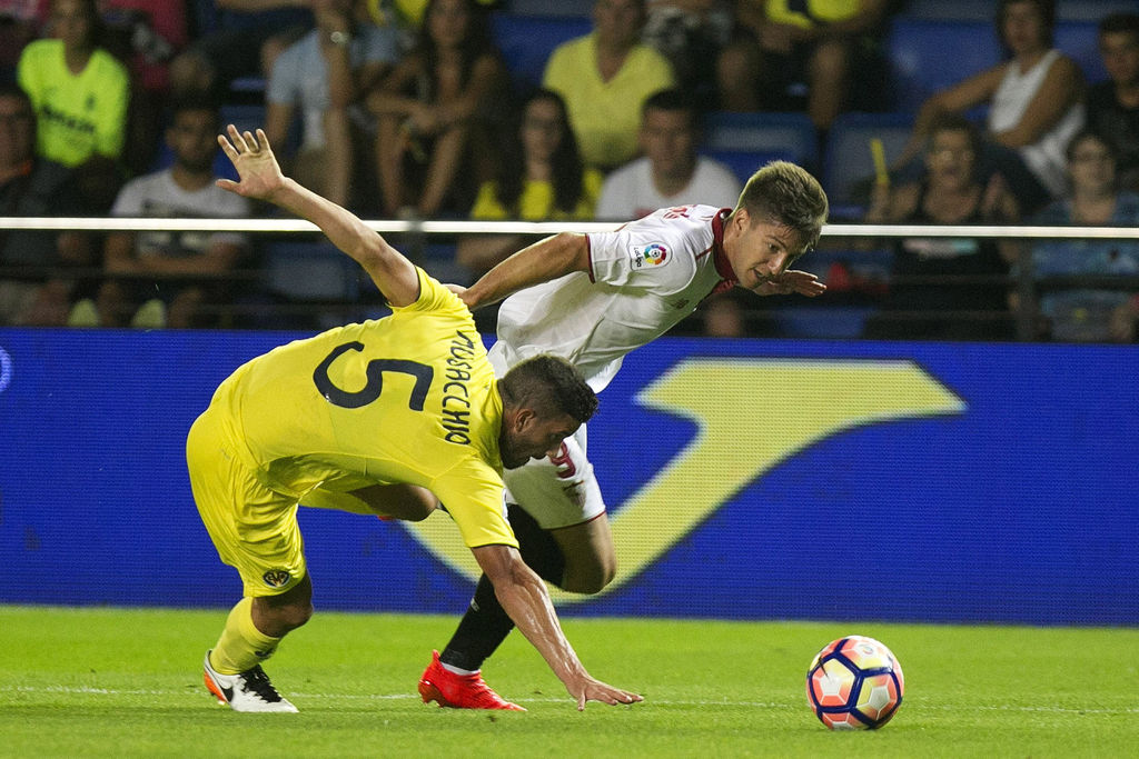 Sevilla llegó a 4 puntos, mientras que Villarreal sumó 2 unidades. (EFE)