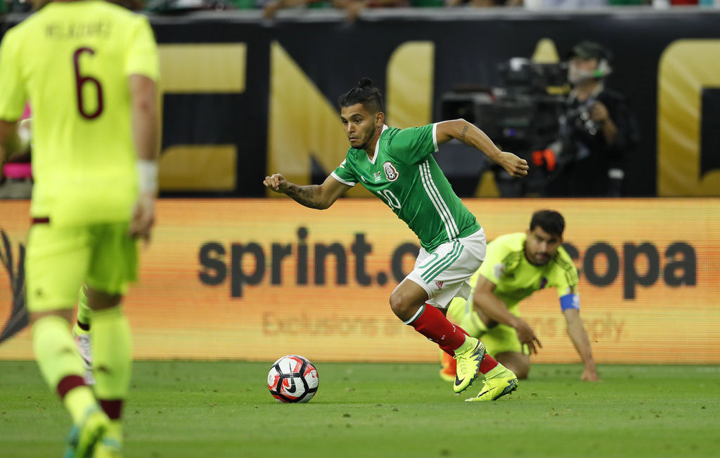 Se espera que en breve la Selección Mexicana haga oficial la baja de Corona, quien se une a Paul Aguilar (América) en la lista de ausencias de Fecha FIFA.
