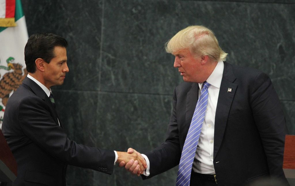 Peña Nieto y Trump sostuvieron una breve reunión en Los Pinos. (EFE)