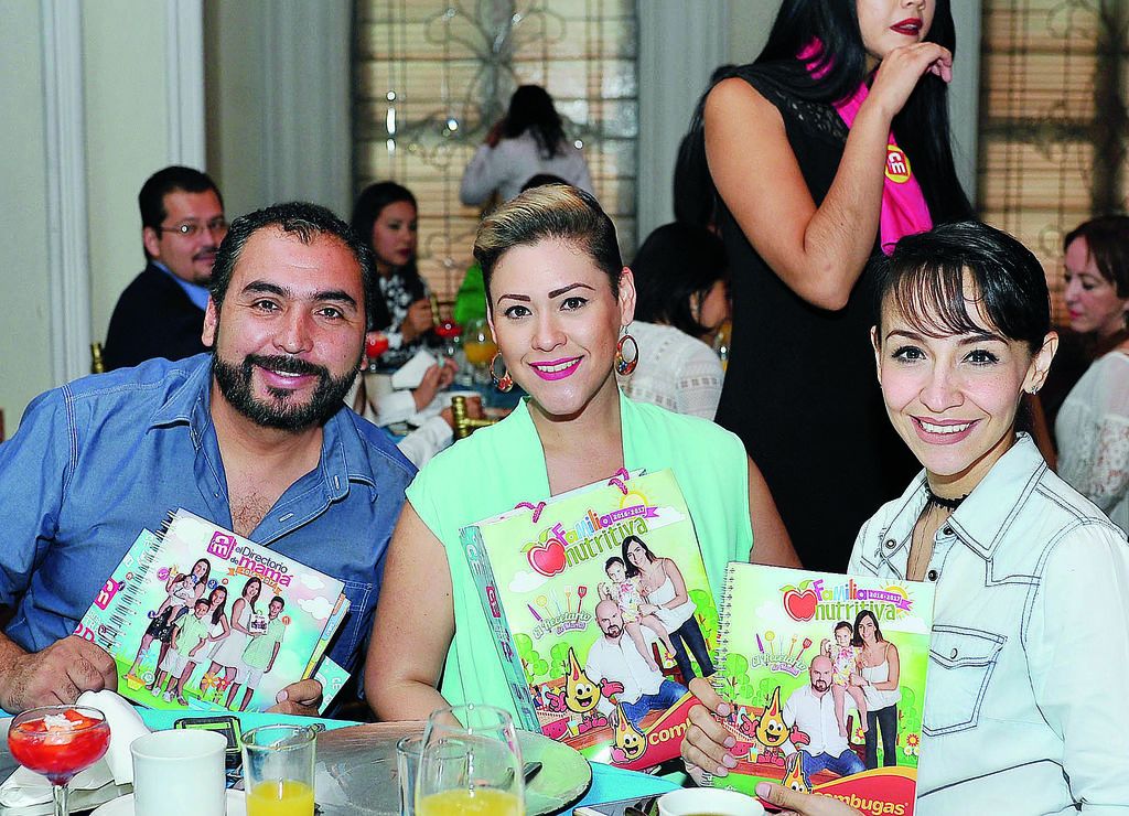 Carlos, Chapis y Silvia