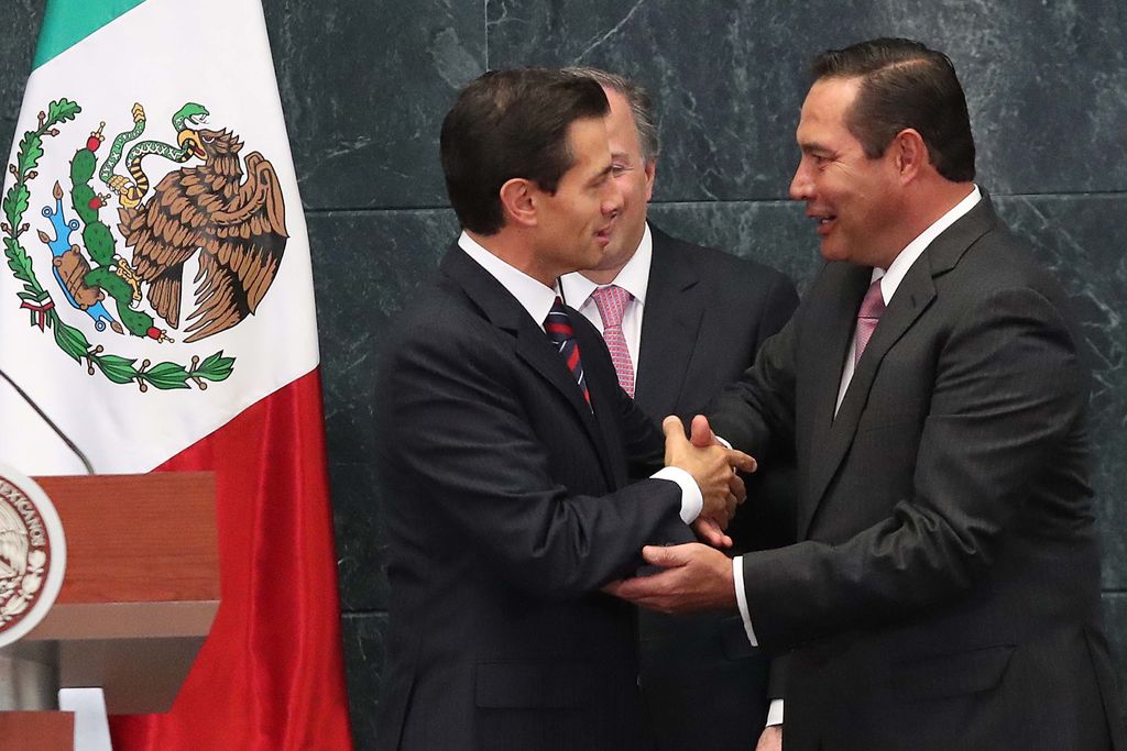 Miranda también aseveró que trabajará en equipo para entregar buenas cuentas en la Sedesol, que “ya está encarrerada” gracias a la labor de su predecesor. (EL UNIVERSAL)