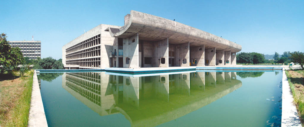 La Asamblea Legislativa. Foto: Architectuul
