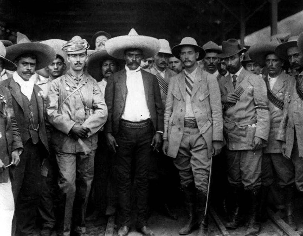 Emiliano Zapata, Manuel Asúnsolo y Abraham Martinez, Cuernavaca, 1911.
