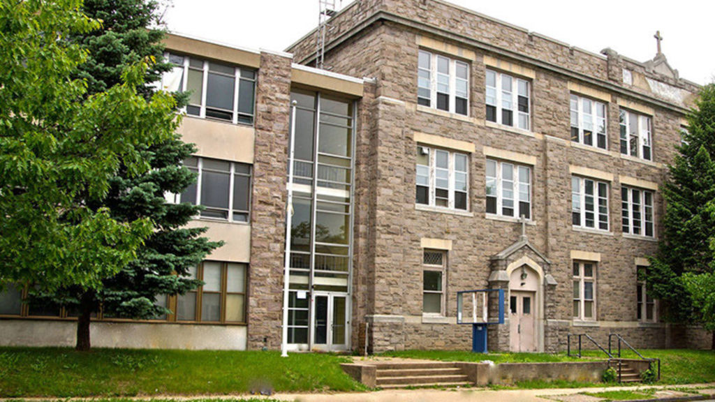 Academia Internacional de Trenton. (INTERNET)