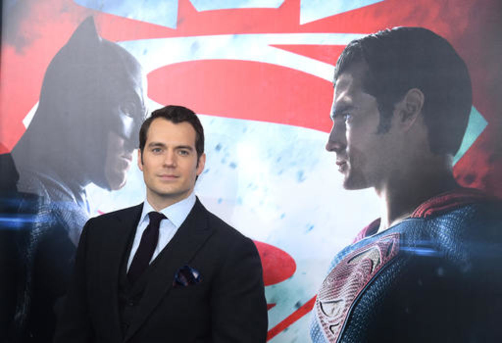 Cavill repitió el papel a principios de año en 'Batman v Superman: Dawn of Justice' y actualmente está filmando una película sobre la Liga de la Justicia que se estrena en 2017. (ARCHIVO)
