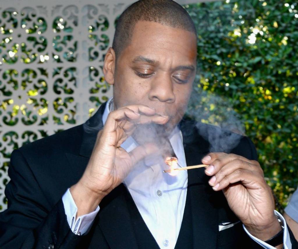 Jay Z critica por medio de video.