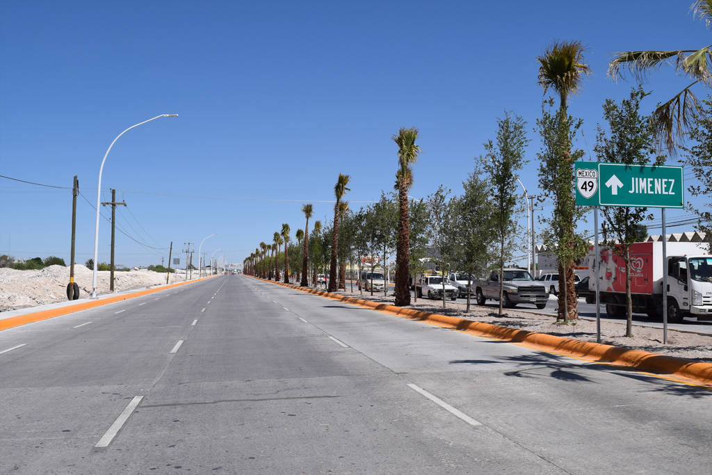 Deficiencias. En la ampliación de la salida carretera Gómez Palacio-Jiménez se detectaron fallas en señalamientos. 