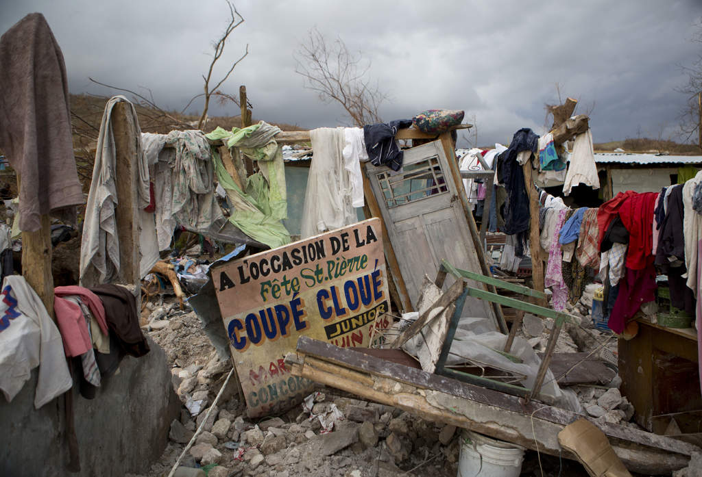 En total, Matthew dejó tras su paso por Haití -el 4 de octubre- a dos millones de personas afectadas, de las cuales un millón requieren de asistencia humanitaria de emergencia para sobrevivir. (ARCHIVO)