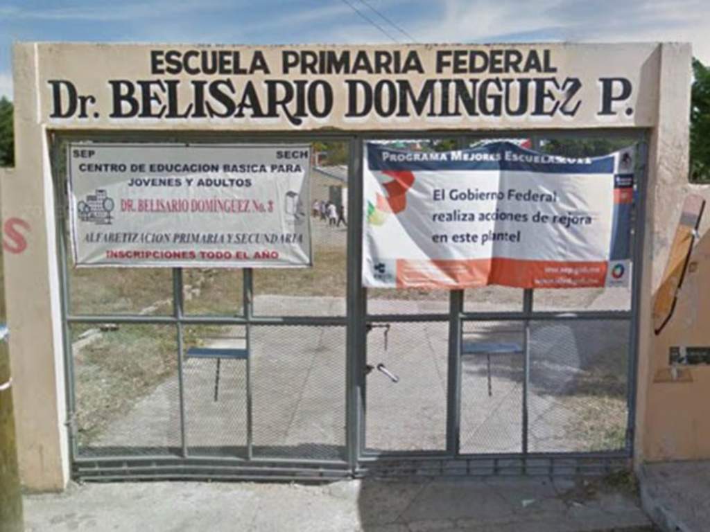 Los hechos ocurrieron el viernes 14 de octubre, a las 11:00 horas, cuando el grupo de niños persiguió al afectado por los pasillos de la escuela hasta llegar al baño, lo sujetaron y uno de ellos le realizó la lesión con unas tijeras.  (ESPECIAL) 