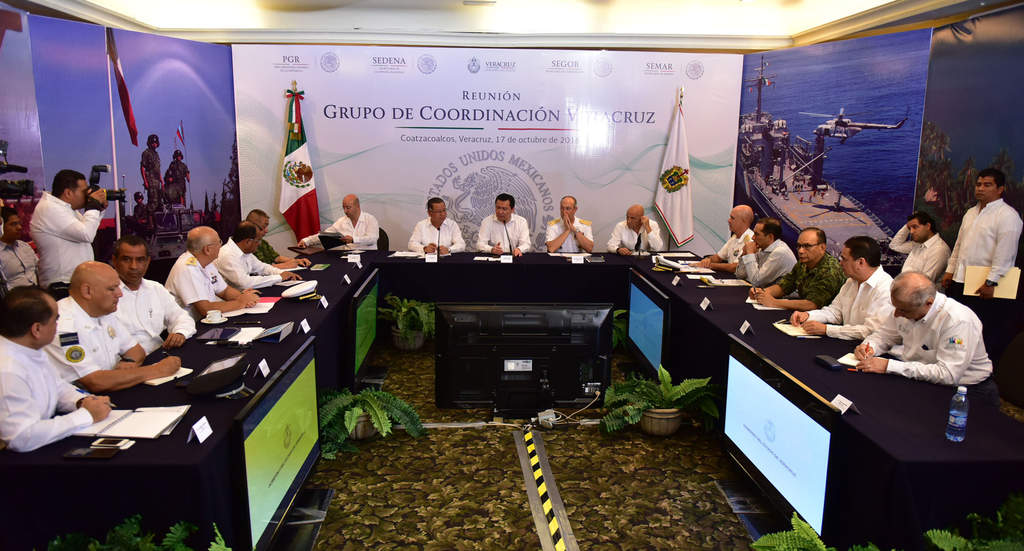 Miguel Ángel Osorio Chong encabezó en Coatzacoalcos la reunión del Grupo de Coordinación Veracruz. (NOTIMEX) 