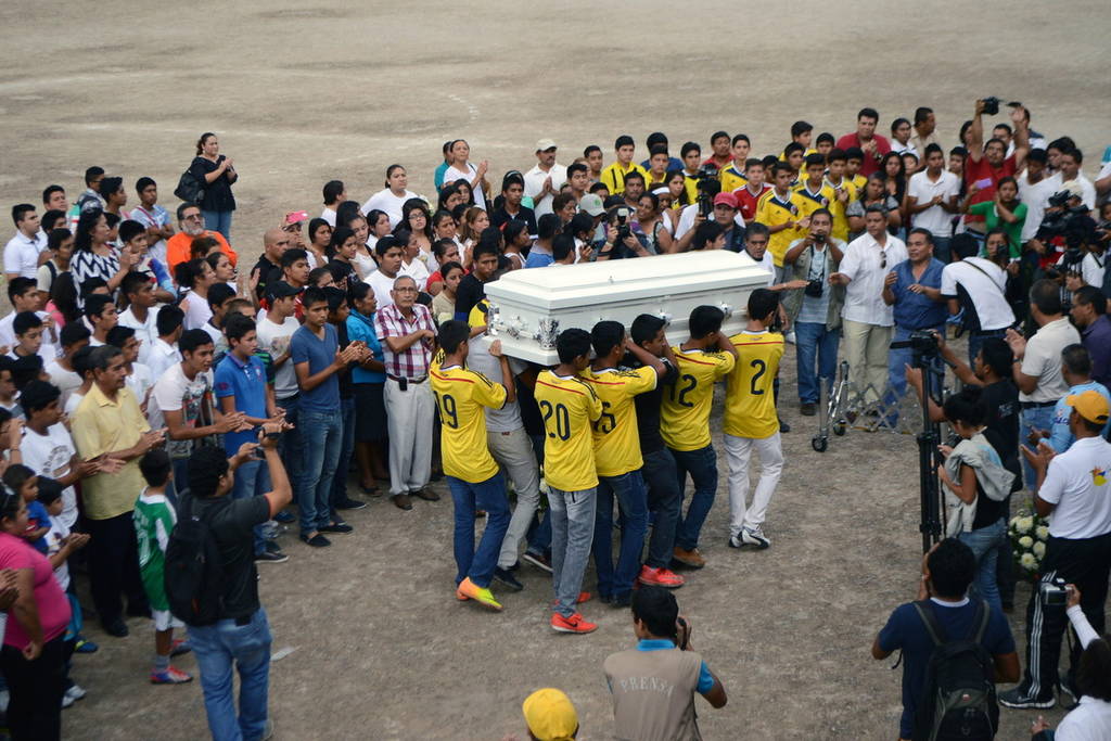 Cambio. La CEAV aprobó la semana pasada la reparación integral para 14 víctimas del caso Ayotzinapa, del equipo Avispones.