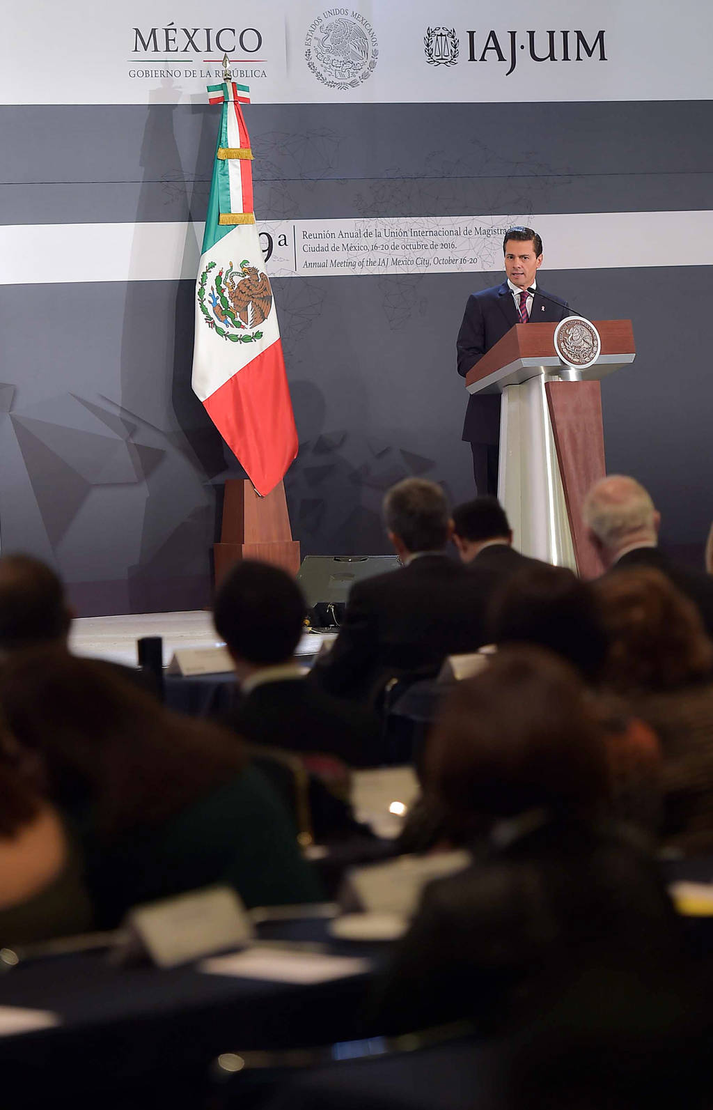 Inicio. Peña Nieto inauguró  reunión de magistrados.