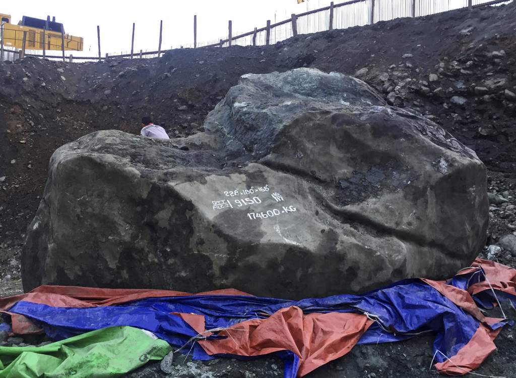 Los mineros que la encontraron no pueden quedarse con ella. (ESPECIAL)