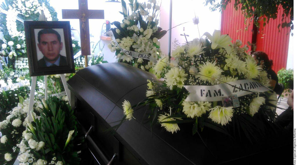 Clamor. Con una exigencia de justicia por parte de familiares y amigos, fue sepultado el juez Vicente Antonio Bermúdez Zacarías.