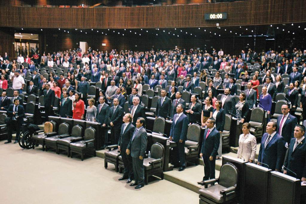 La aprobación del proyecto de Ley de Ingresos de la Federación (LIF) para el ejercicio fiscal de 2017, se realizó con 406 votos a favor y 43 en contra. (ARCHIVO)