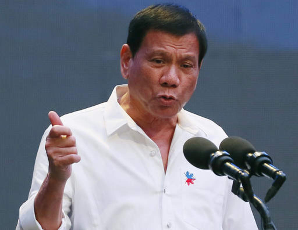 Antes de su visita a China, Duterte hizo varias declaraciones sobre reducir los compromisos de seguridad de Filipinas con Estados Unidos. (ARCHIVO)