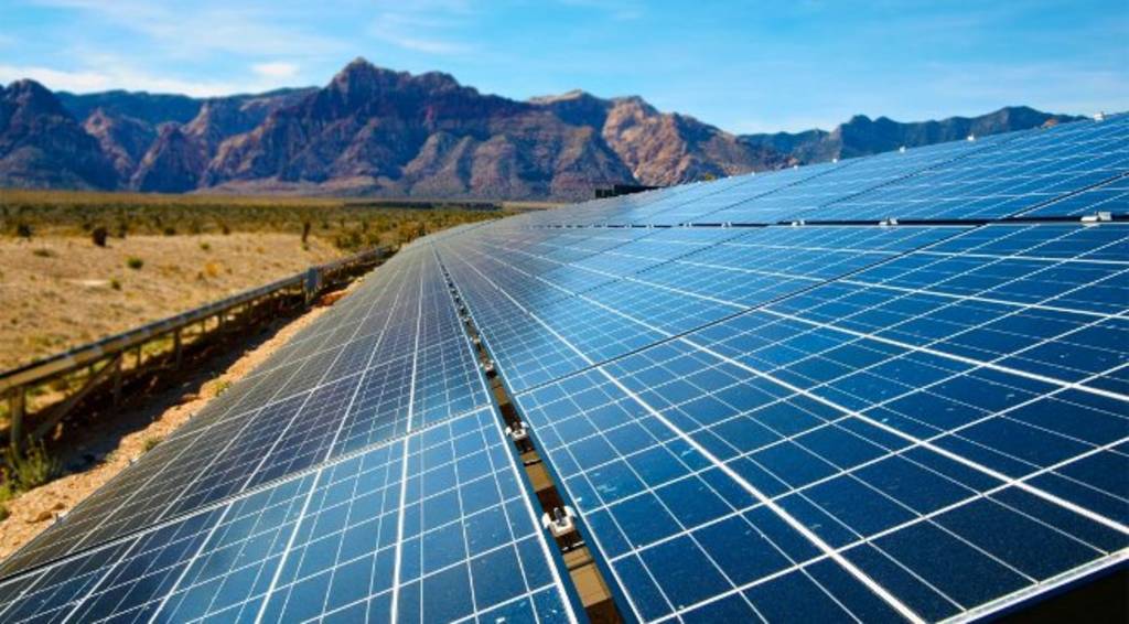 Opción. Hay poca difusión entorno a los productos solares.