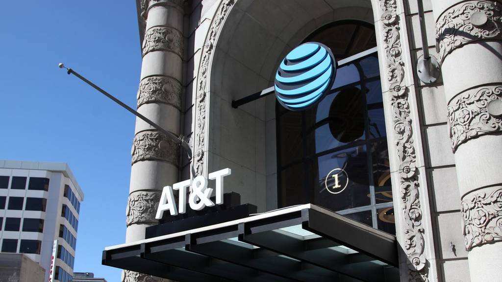 Operación. La compra de Times Warner por AT&T fue por  85,400 millones de dólares.