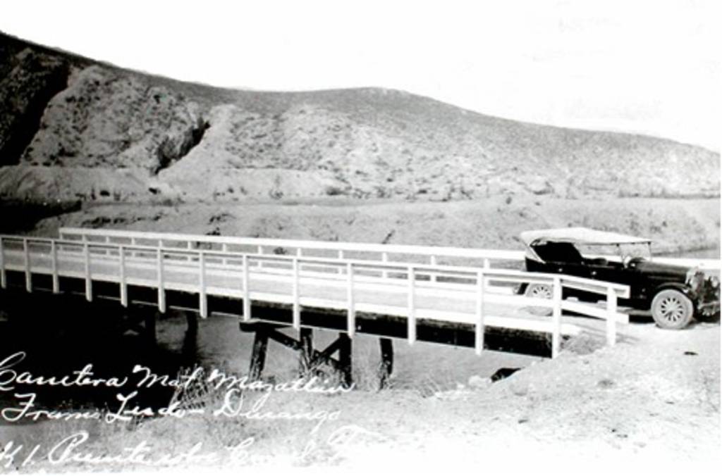 Antiguo yacimiento de mármol que se explotó en 1890 al norte del asentamiento de Santa Margarita, que todavía se observa en el cerro.