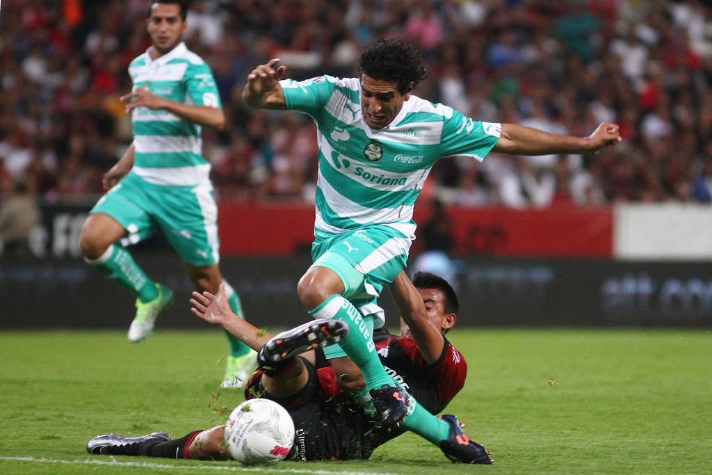 Santos Laguna busca hoy su tercera victoria del torneo. (Archivo)