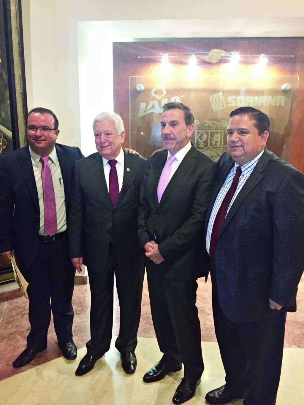 Jesús A. Mendoza Aguirre, Jesús G. Sotomayor Garza, Javier
Laynez Potisek y Jesús G. Sotomayor Hernández.
