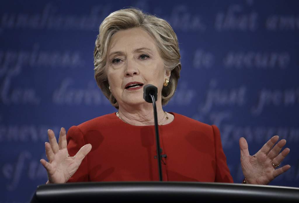 La campaña de Clinton no ha hecho comentarios sobre el tema, dado que se niega a hablar sobre las revelaciones contenidas en la filtración de WikiLeaks. (ARCHIVO)