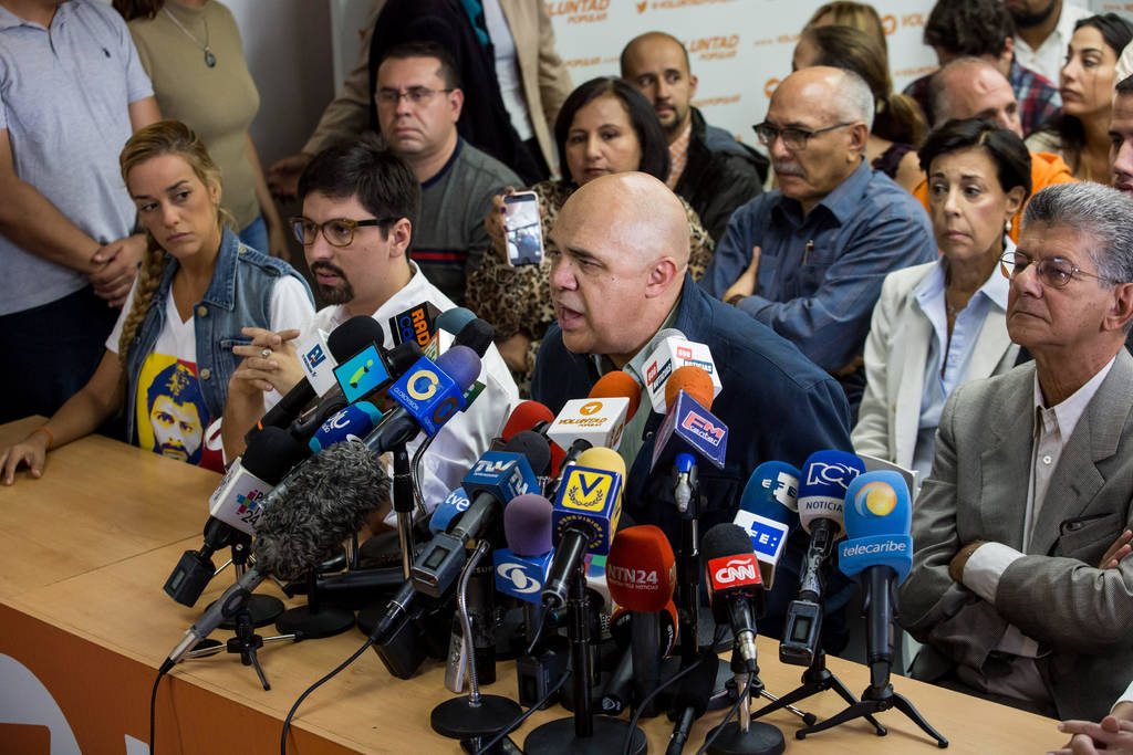 Definición. La oposición venezolana afirmó que espera 'eventos decisivos' en relación con el diálogo en los próximos días.