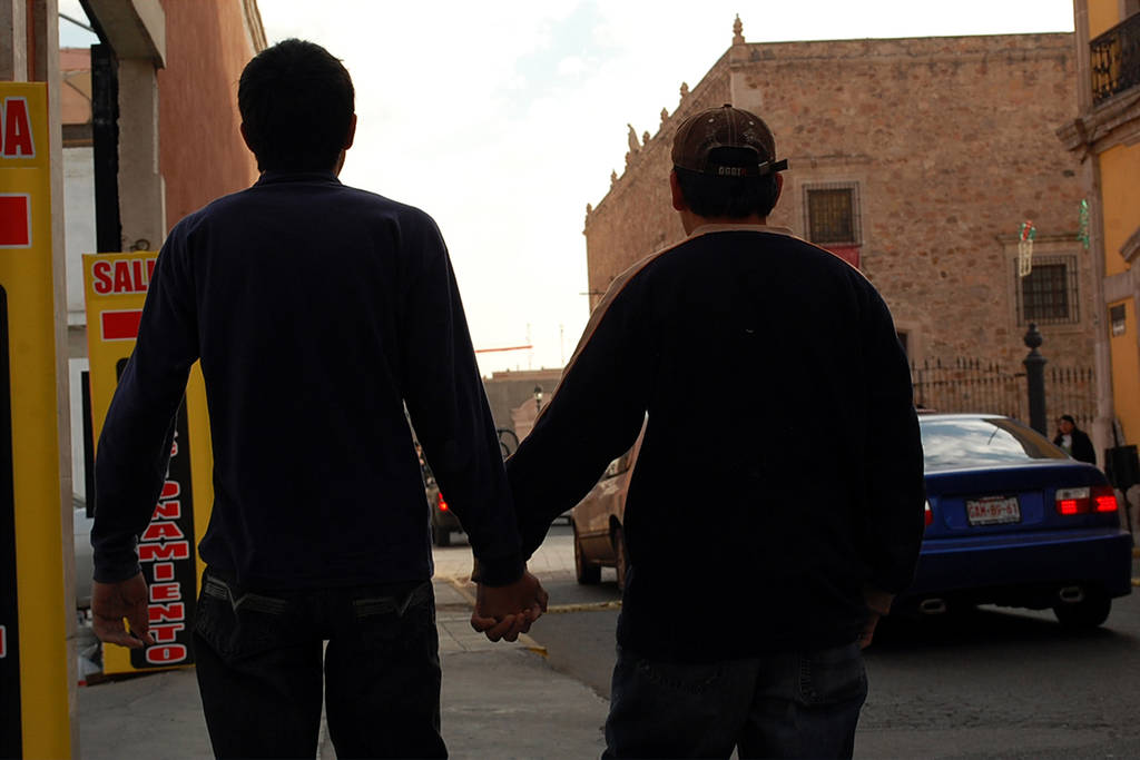 Felicidad. Celebran que Coahuila continuará recibiendo a las parejas homosexuales que deseen unirse en matrimonio. (EL SIGLO DE TORREÓN)