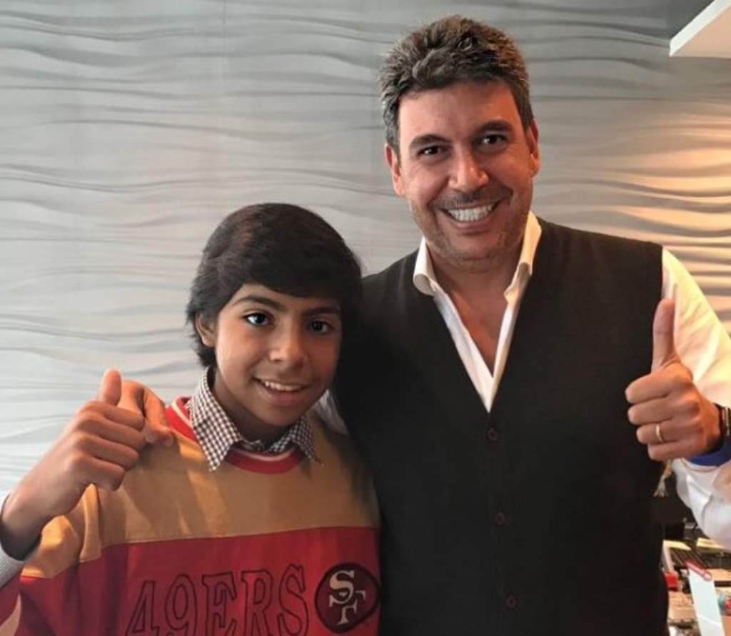 'Negociando con mi amigo Paco, ya quedamos que no es el mercadólogo sino el empresario del futuro. Verán que deliciosa sorpresa les tenemos', escribió Ayub. (TWITTER)