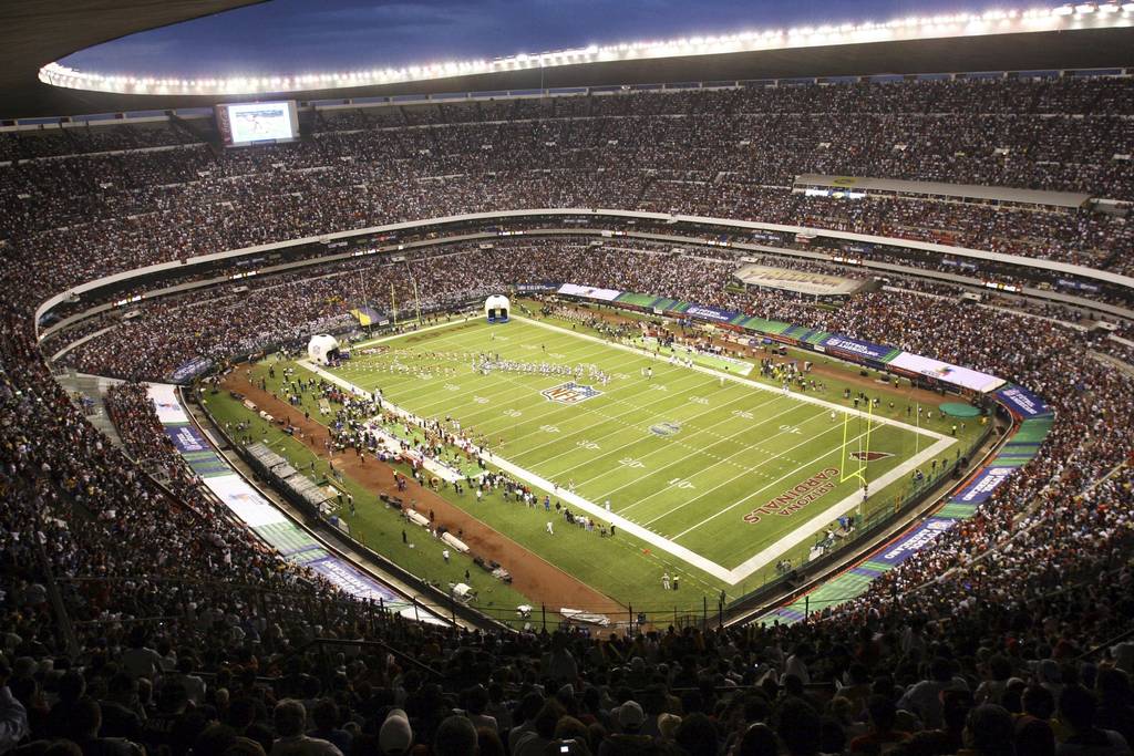 La calidad del césped de la cancha ha sido supervisada por un experto de la NFL que visitó México. (AP)