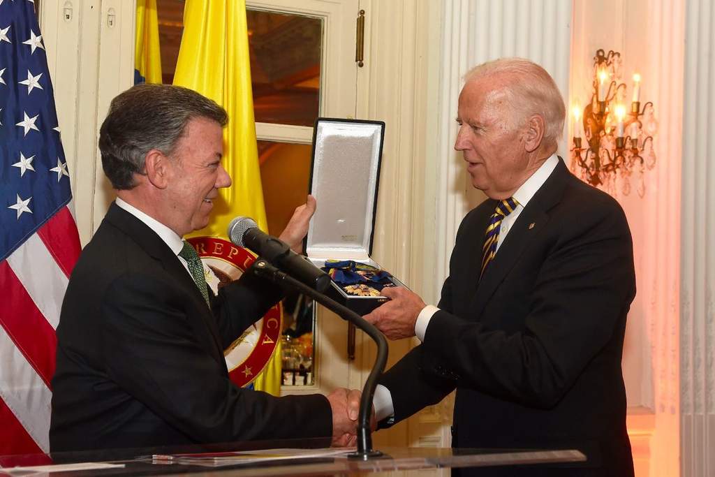 Joe Biden y Juan Manuel Santos. 