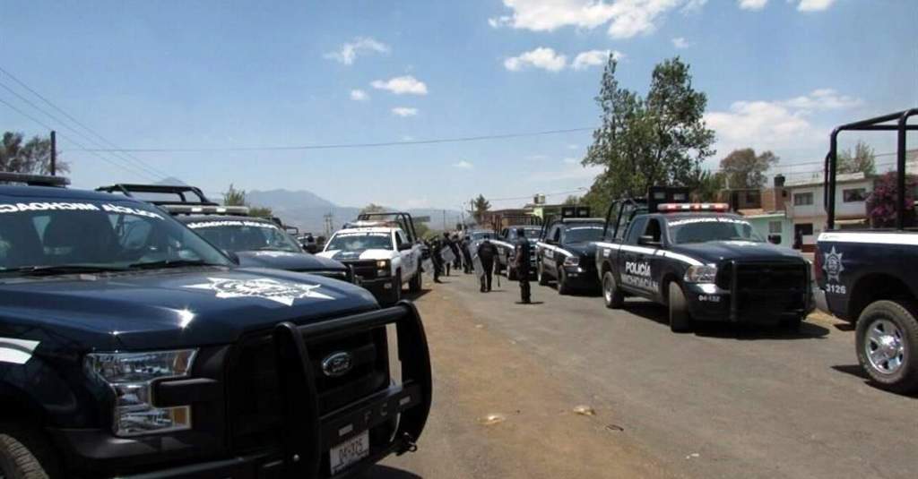 Los hechos ocurrieron alrededor de las 08:00 horas de este sábado, cuando los agentes policiales realizaban patrullajes de vigilancia en la comunidad de Emiliano Zapata y fueron agredidos a balazos. (TWITTER: REFORMA) 

